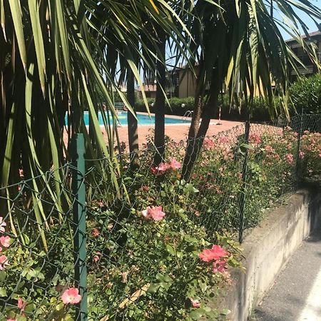 Antonellagardalake Desenzano del Garda Exterior foto